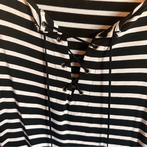 Harlow size XL striped top - Picture 3 of 7